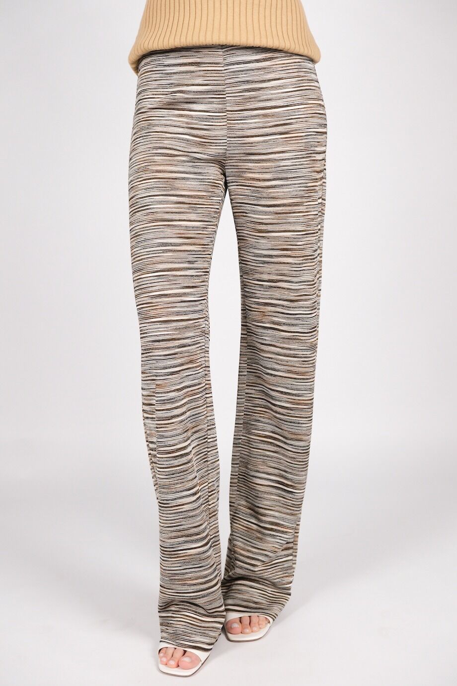 image 2 Брюки бежевого цвета в полоску
