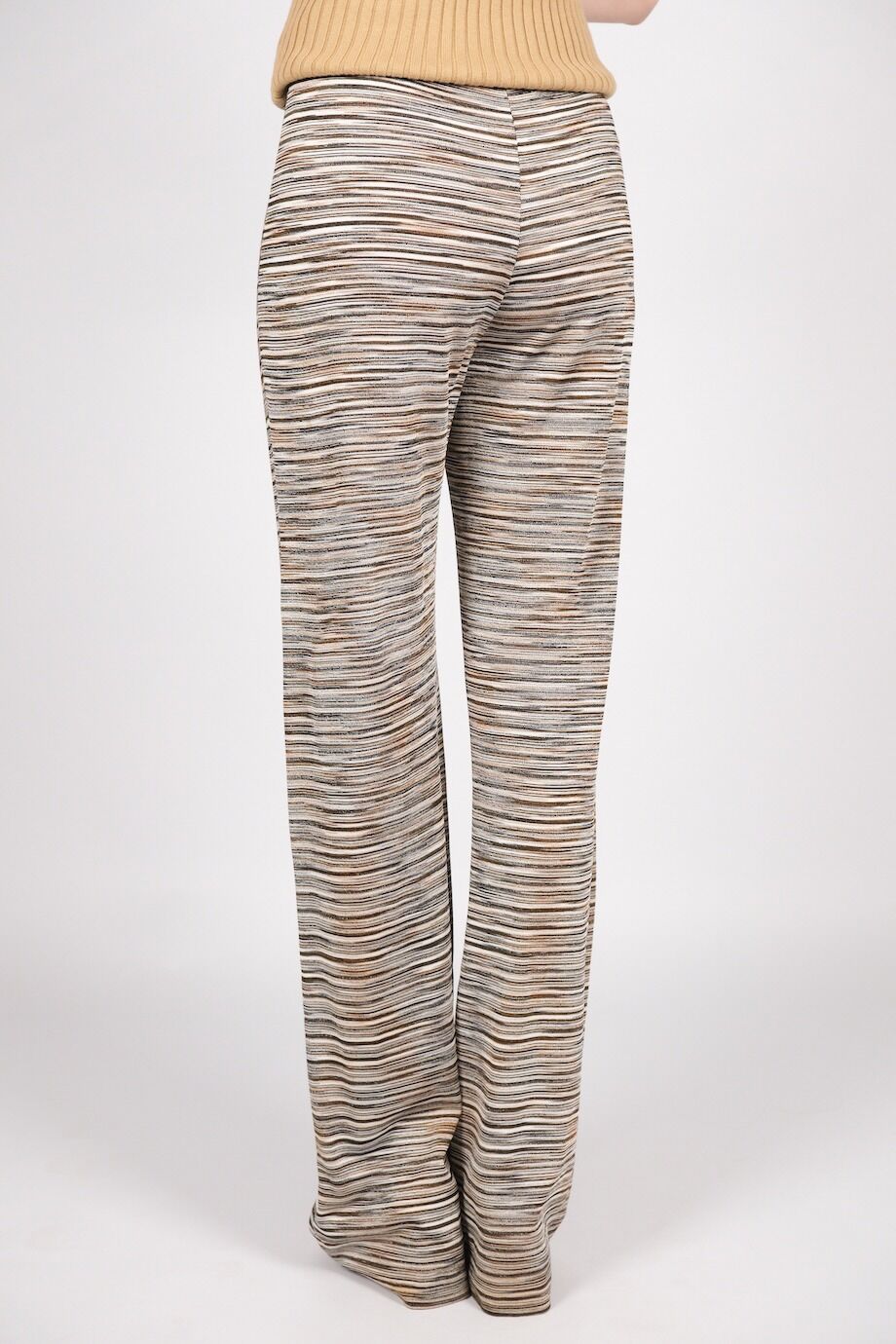 image 4 Брюки бежевого цвета в полоску