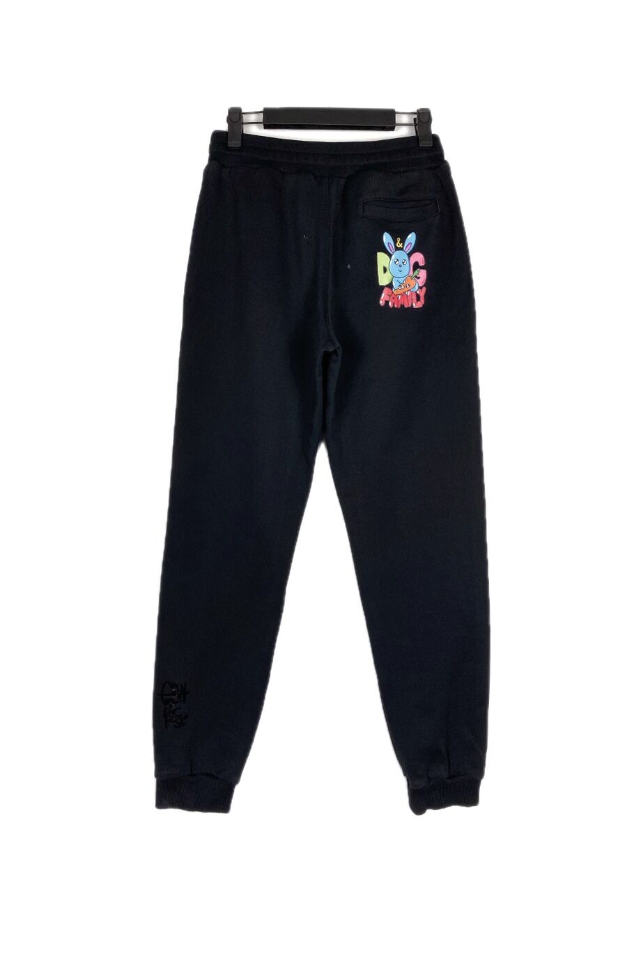 image 2 Детские спортивные брюки черного цвета с принтом на кармане