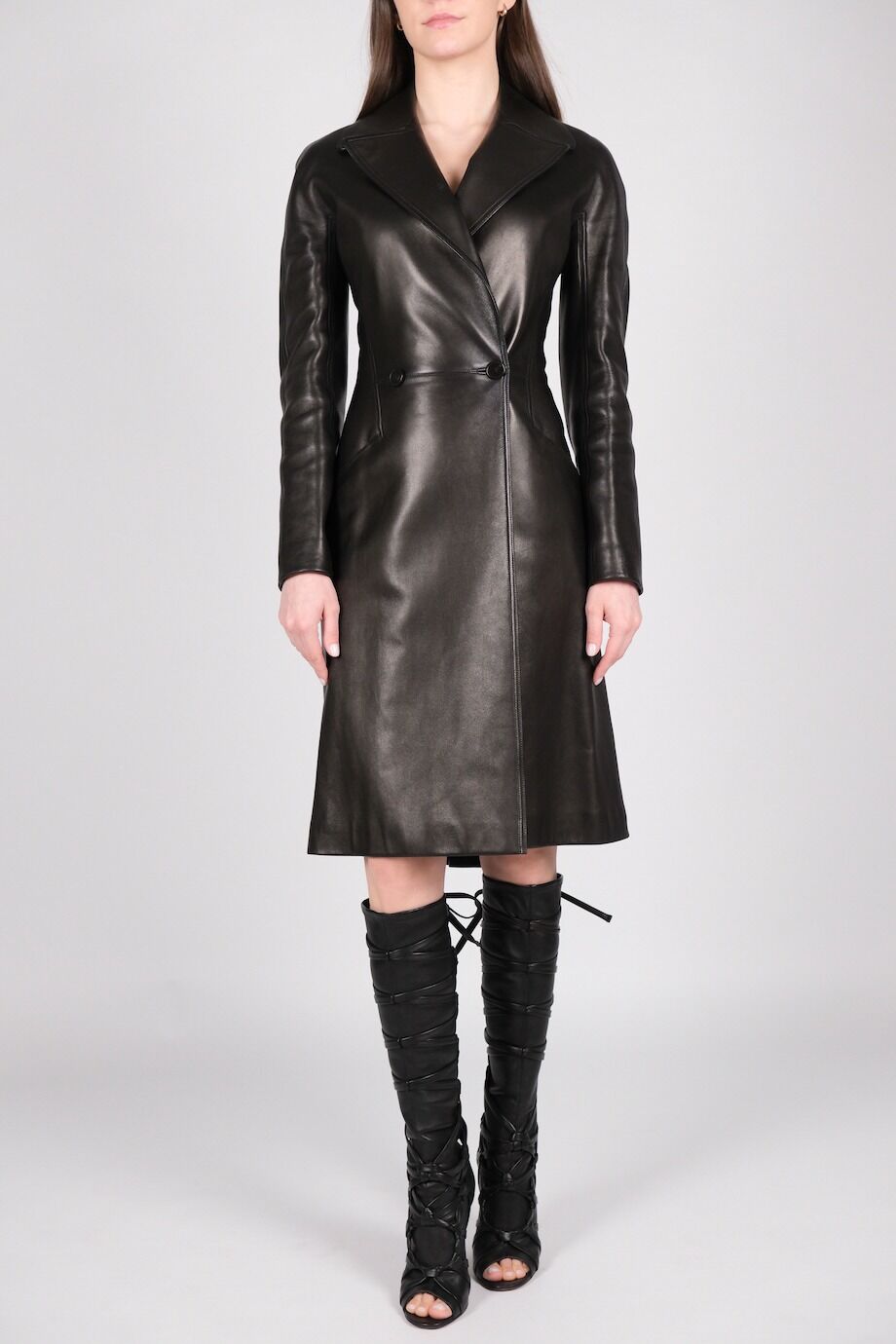 image 1 Кожаный плащ черного цвета