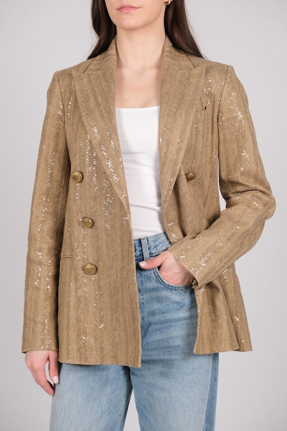 image 5 Двубортный жакет бежевого цвета с пайетками