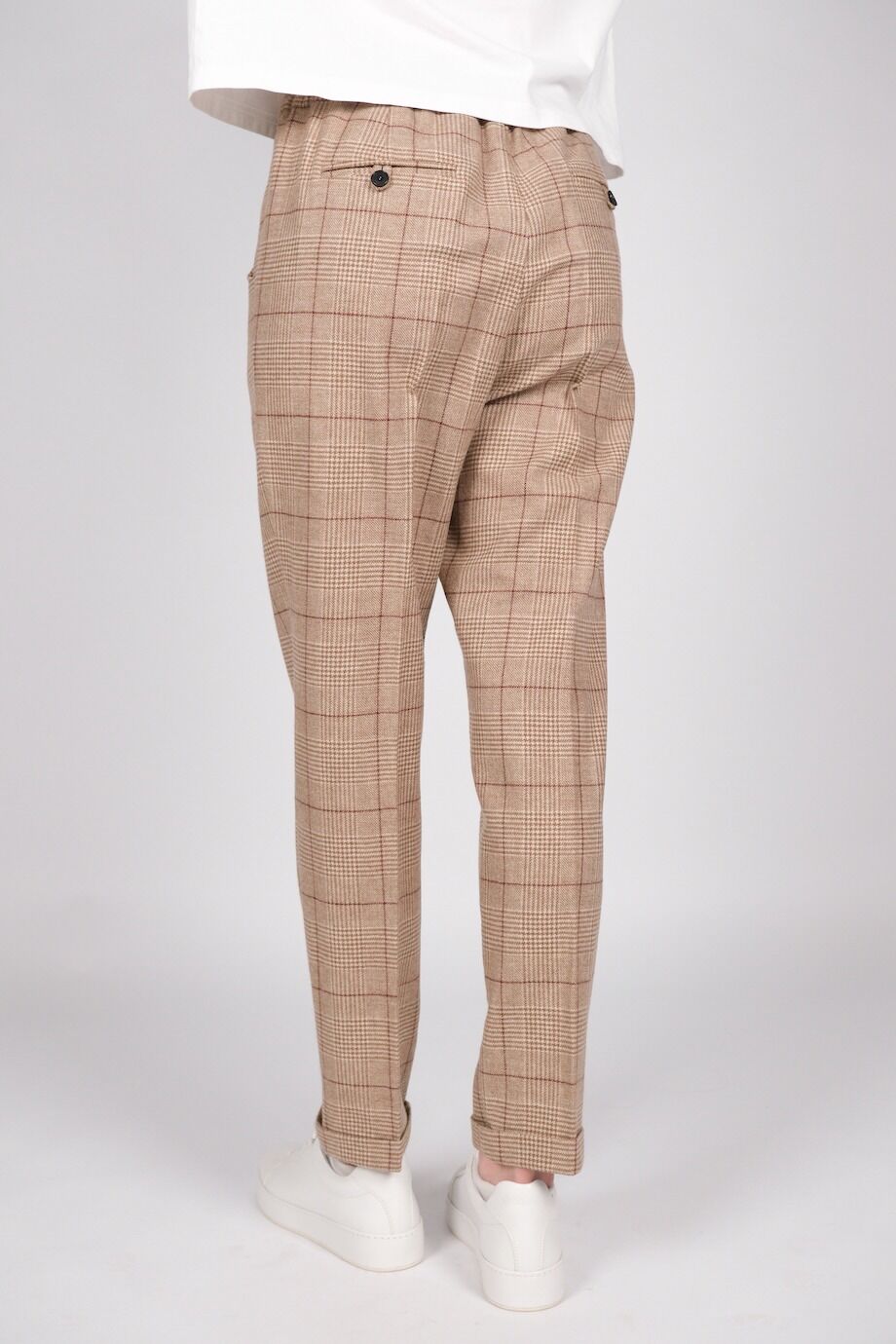 image 4 Брюки в клеточку коричневого цвета