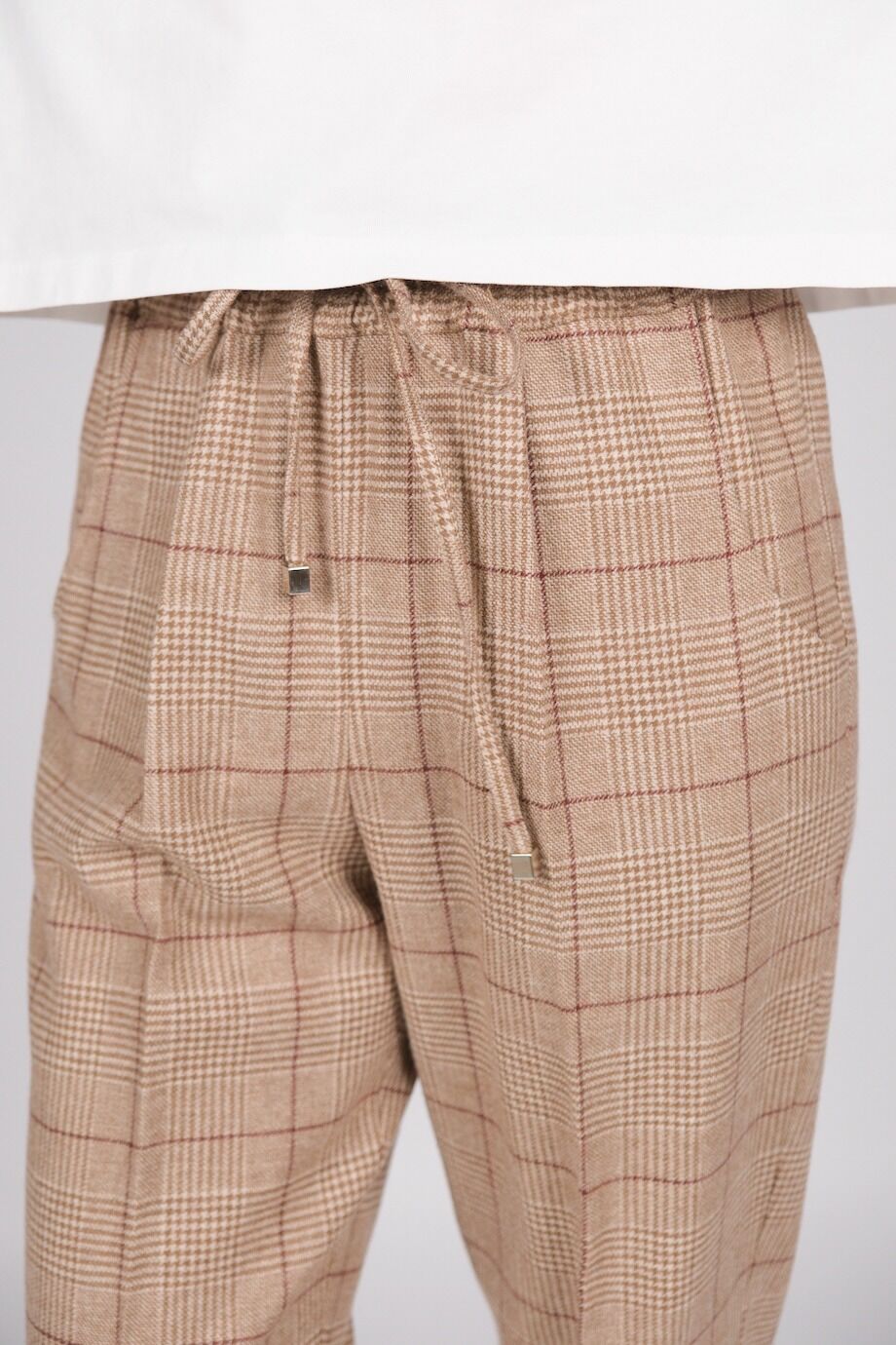 image 5 Брюки в клеточку коричневого цвета