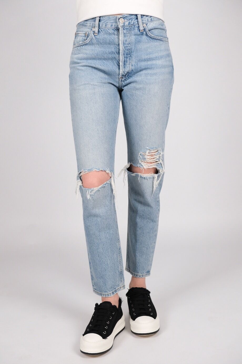 image 2 Джинсы голубого цвета с разрезами на коленях
