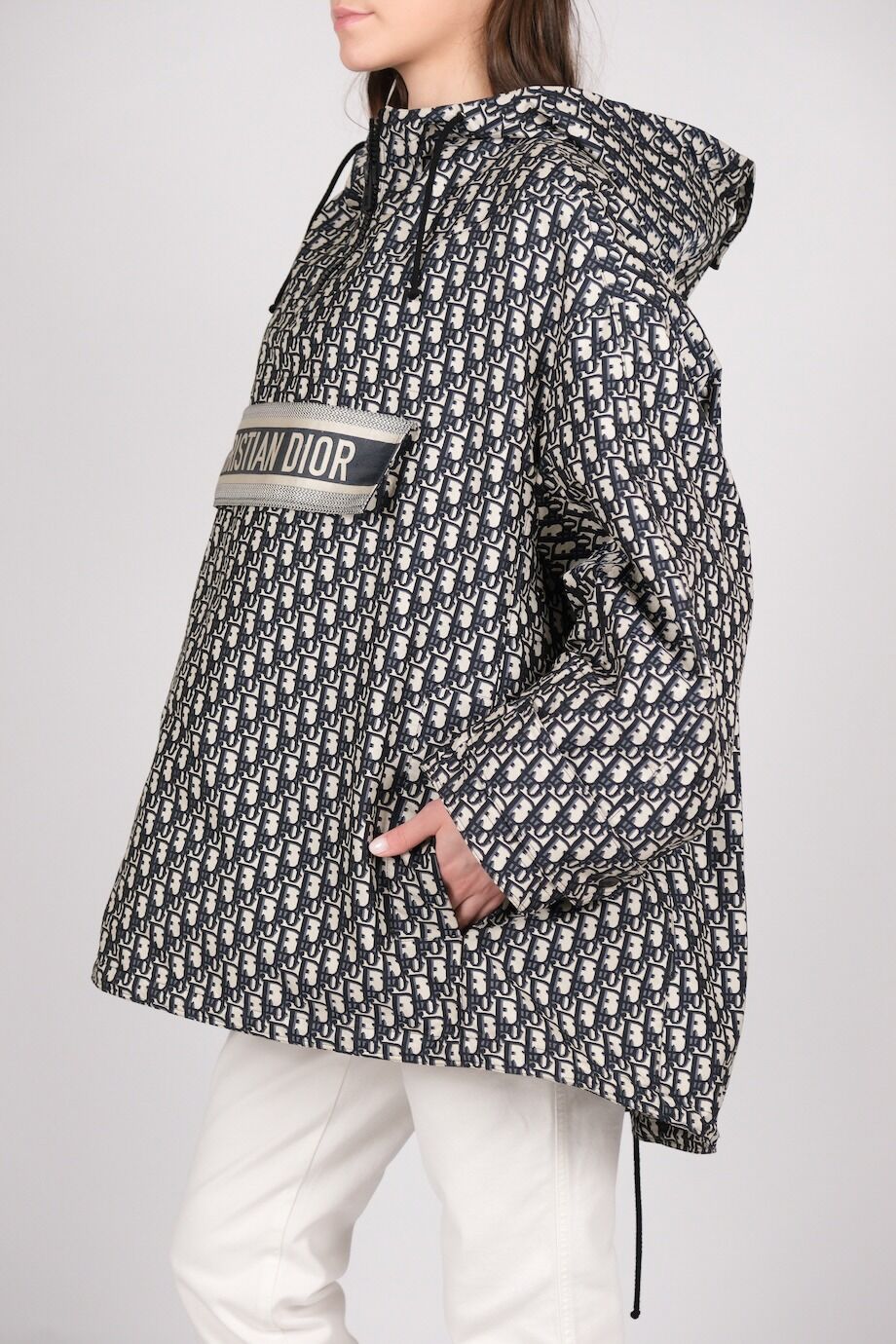 image 2 Анорак в монограмму