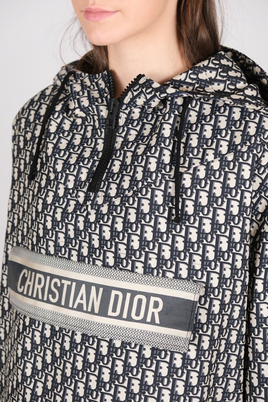 image 4 Анорак в монограмму