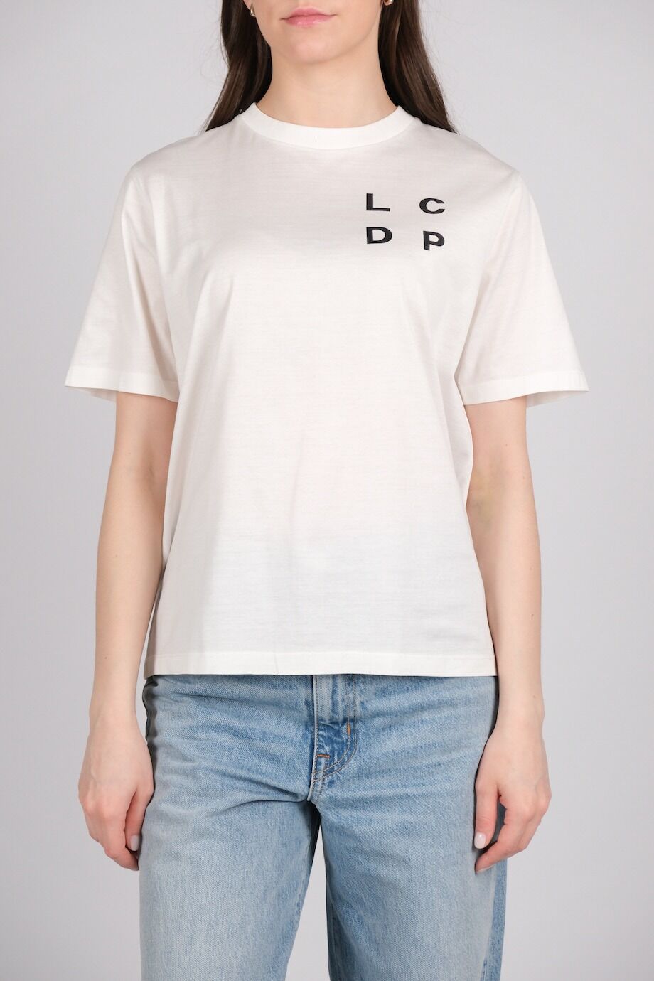 image 1 Футболка белого цвета с надписью на груди