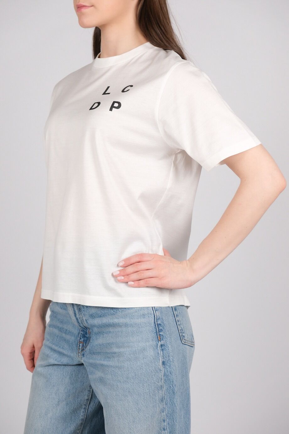 image 2 Футболка белого цвета с надписью на груди