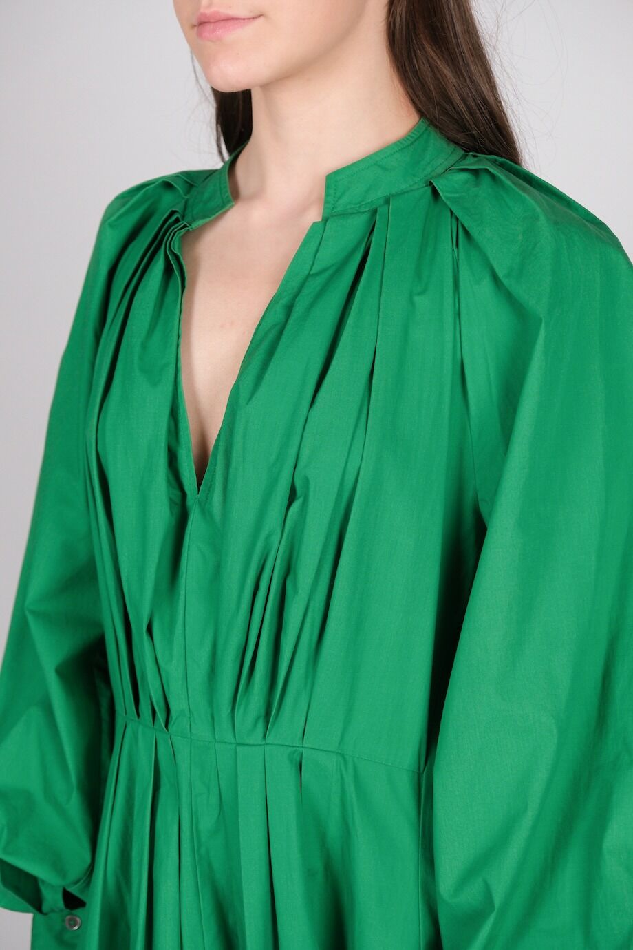 image 4 Платье ярко-зелёного цвета с драпировкой