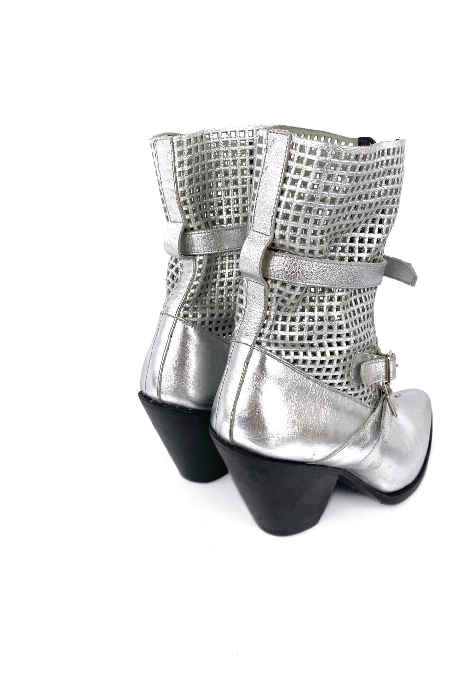 image 4 Казаки серебряного цвета с перфорацией