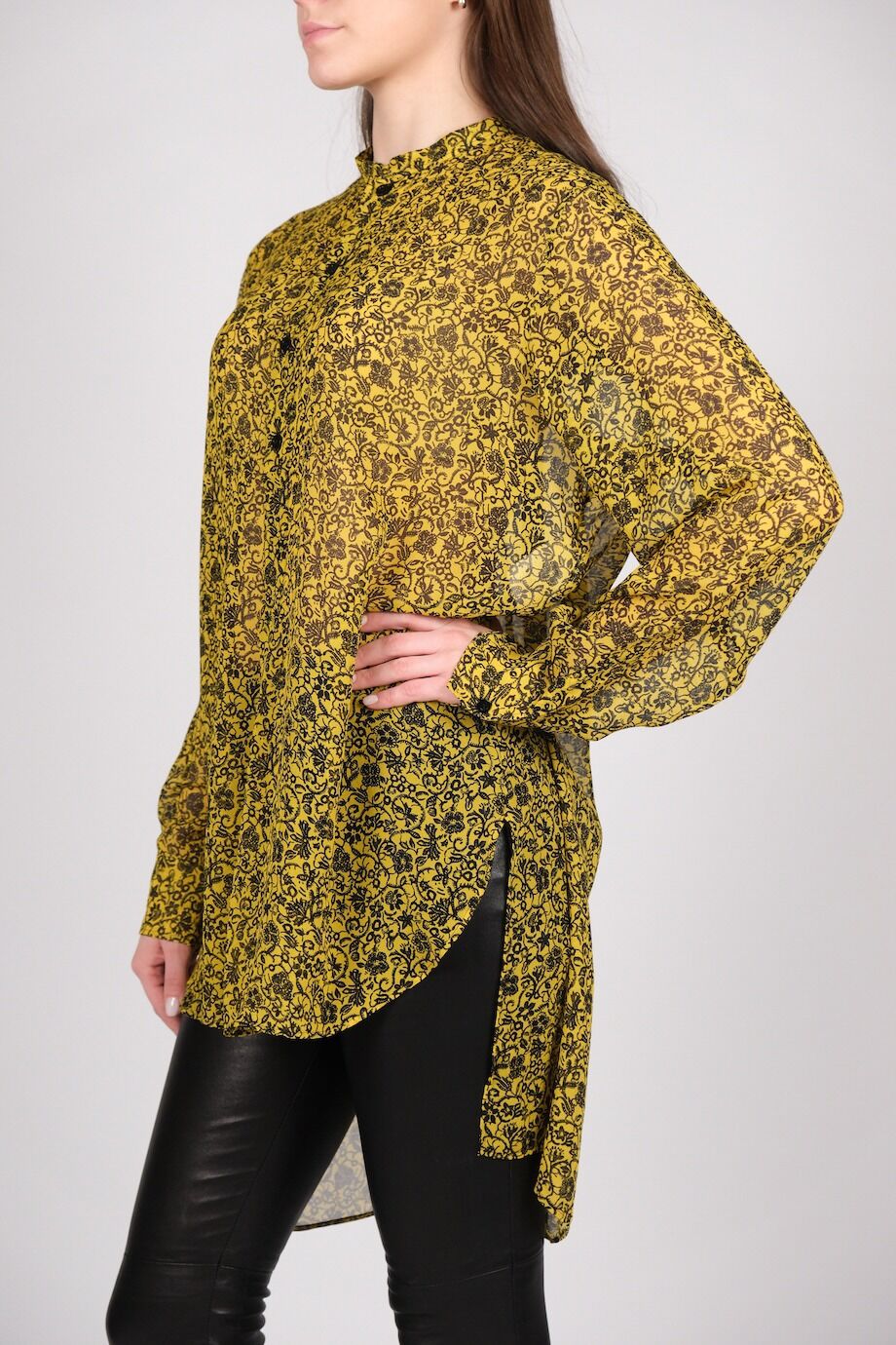 image 2 Шелковая блуза желтого цвета в черный цветочный принт