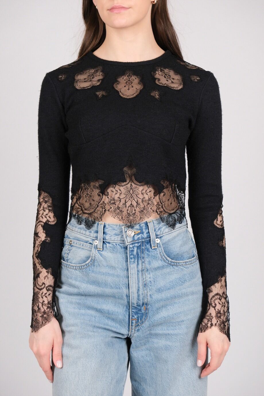 image 1 Топ черного цвета с длинными рукавами и кружевными вставками