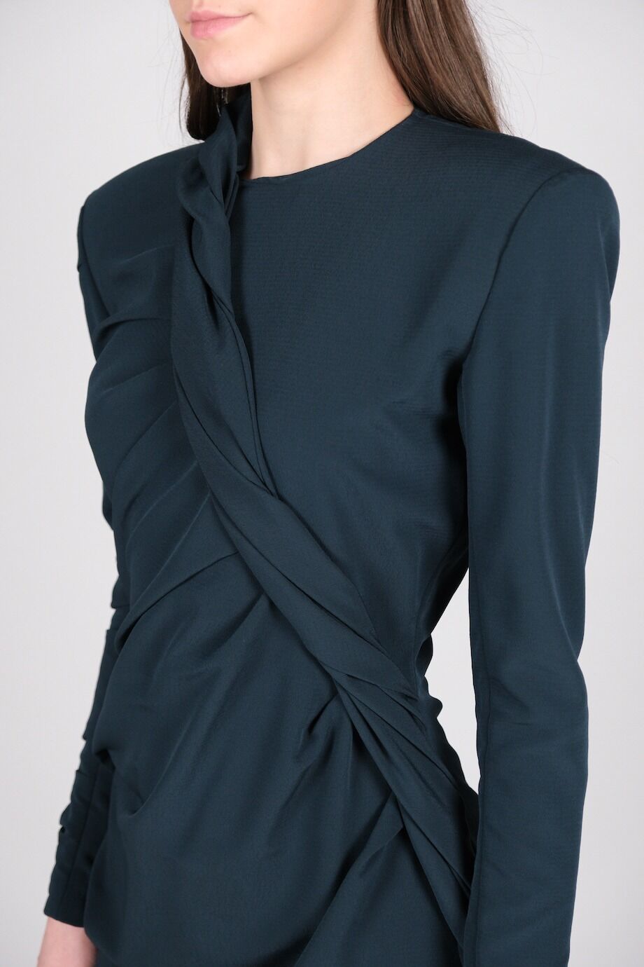 image 4 Платье темно-зеленого цвета с драпировкой