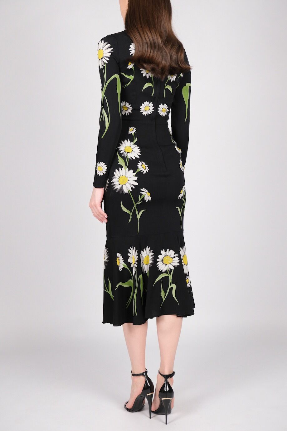 image 3 Шелковое платье черного цвета с принтом ромашки