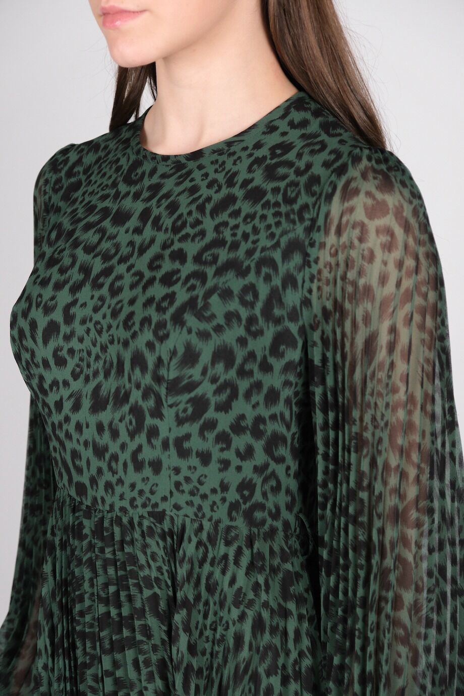 image 4 Платье зеленого цвета с леопардовым принтом