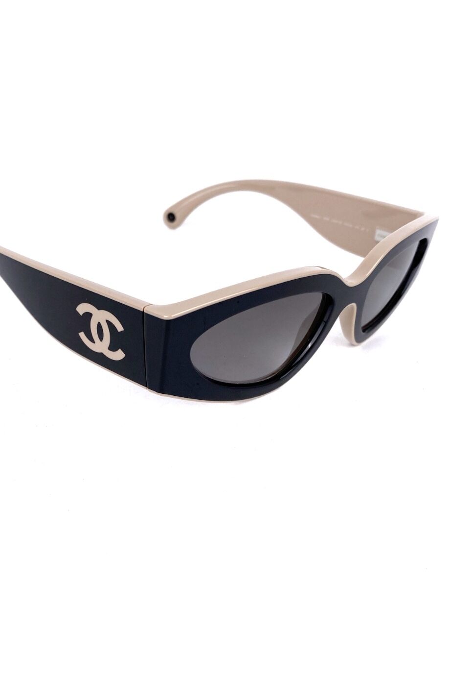 image 2 Очки в оправе черно-бежевого цвета