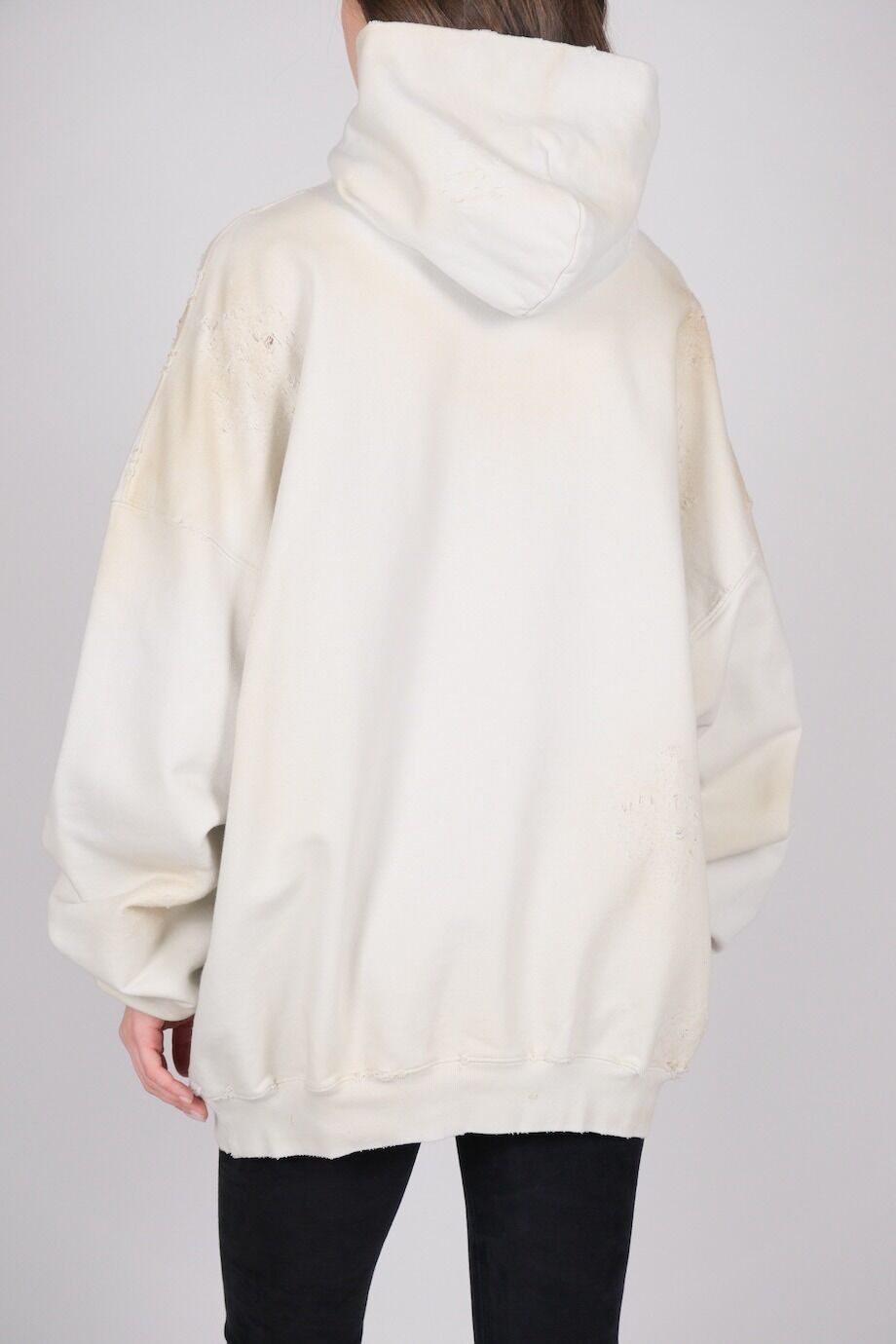 image 4 Худи белого цвета с вышивкой на груди