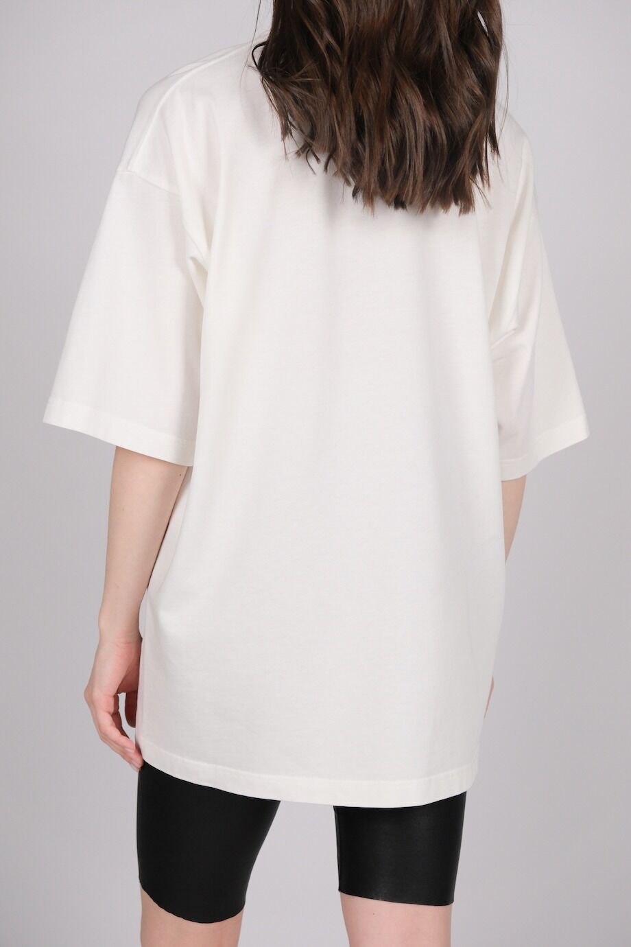 image 5 Футболка белого цвета с принтом на груди