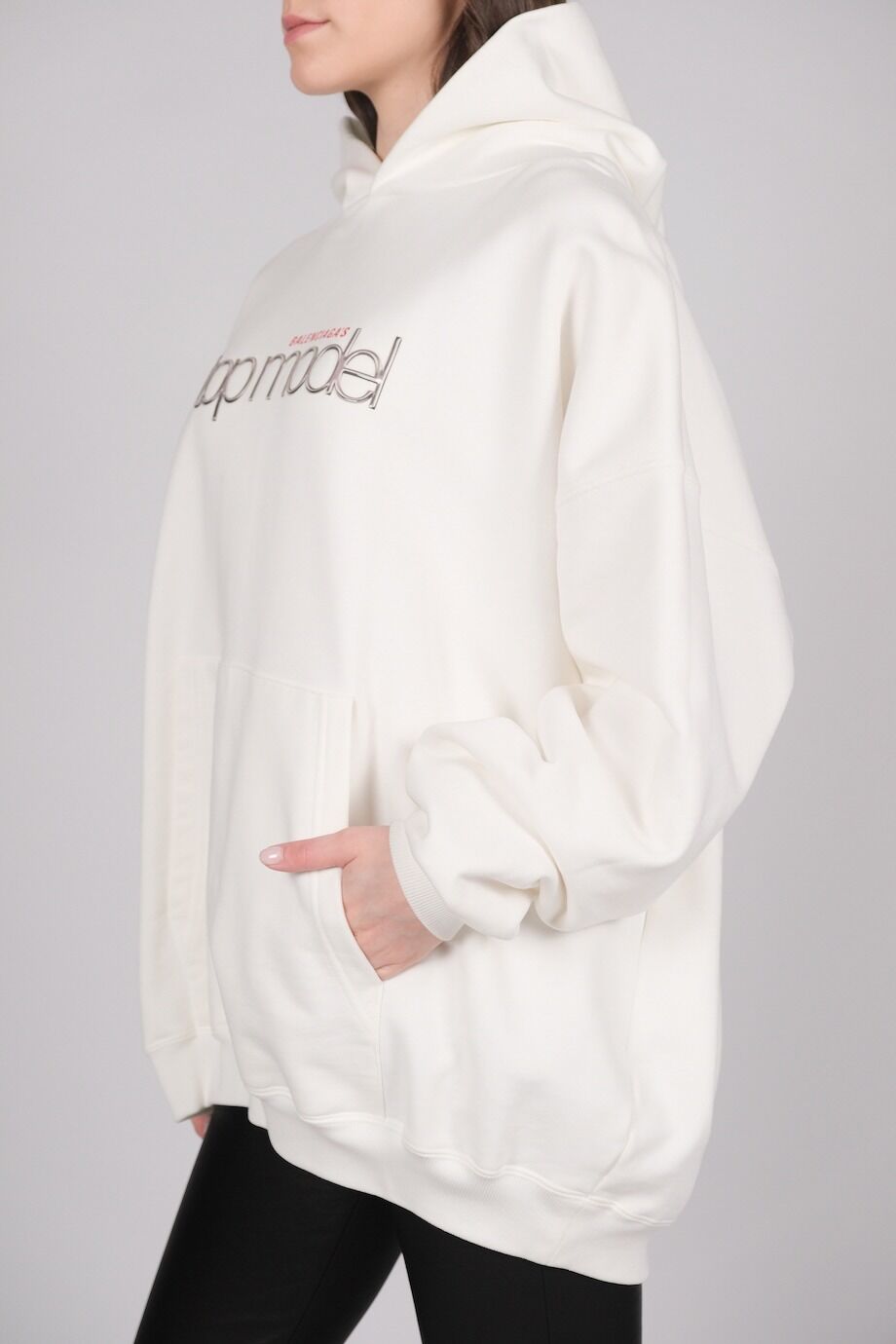 image 2 Худи белого цвета с надписью