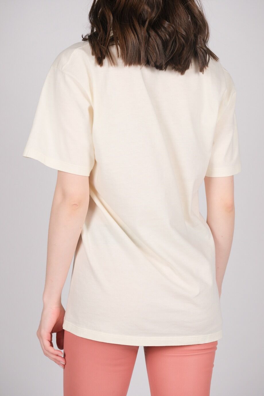 image 3 Футболка молочного цвета с принтом и аппликацией из пайеток на груди