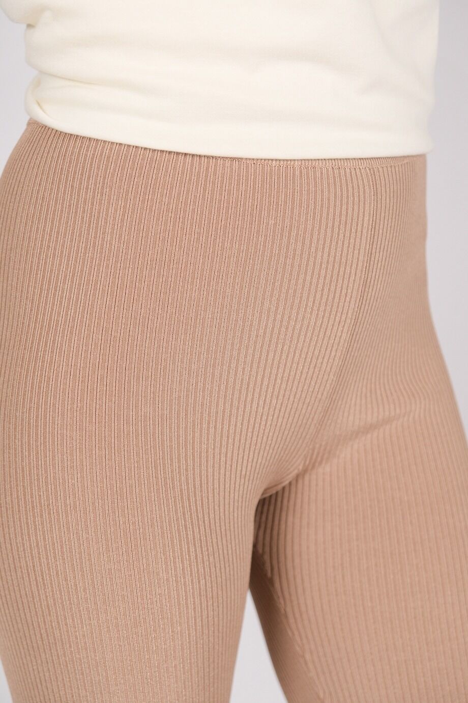 image 4 Велосипедки бежевого цвета с лого