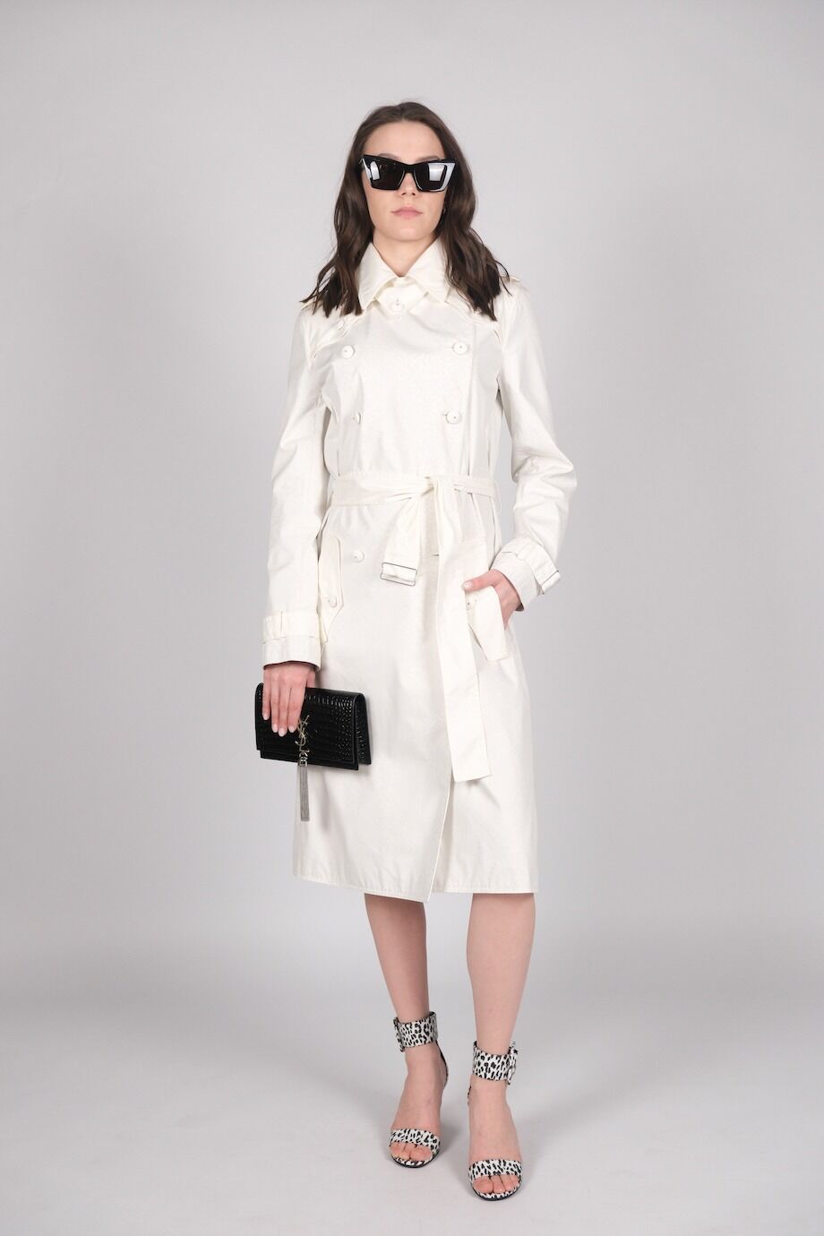 image 1 Плащ белого цвета