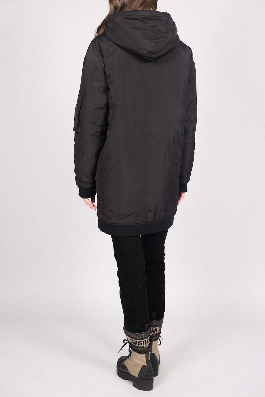 image 3 Куртка удлиненная черного цвета