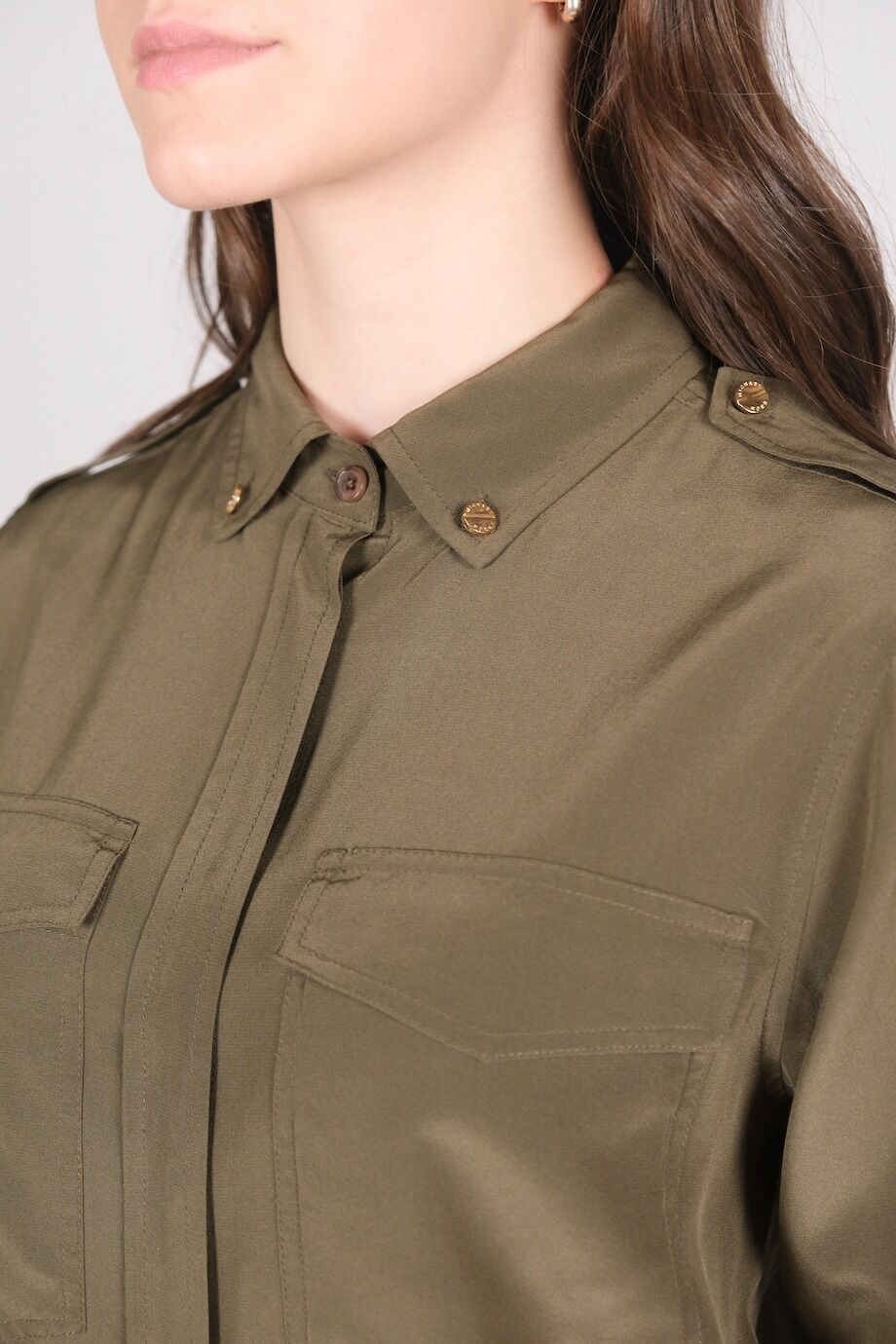 image 4 Шёлковая блуза цвета хаки