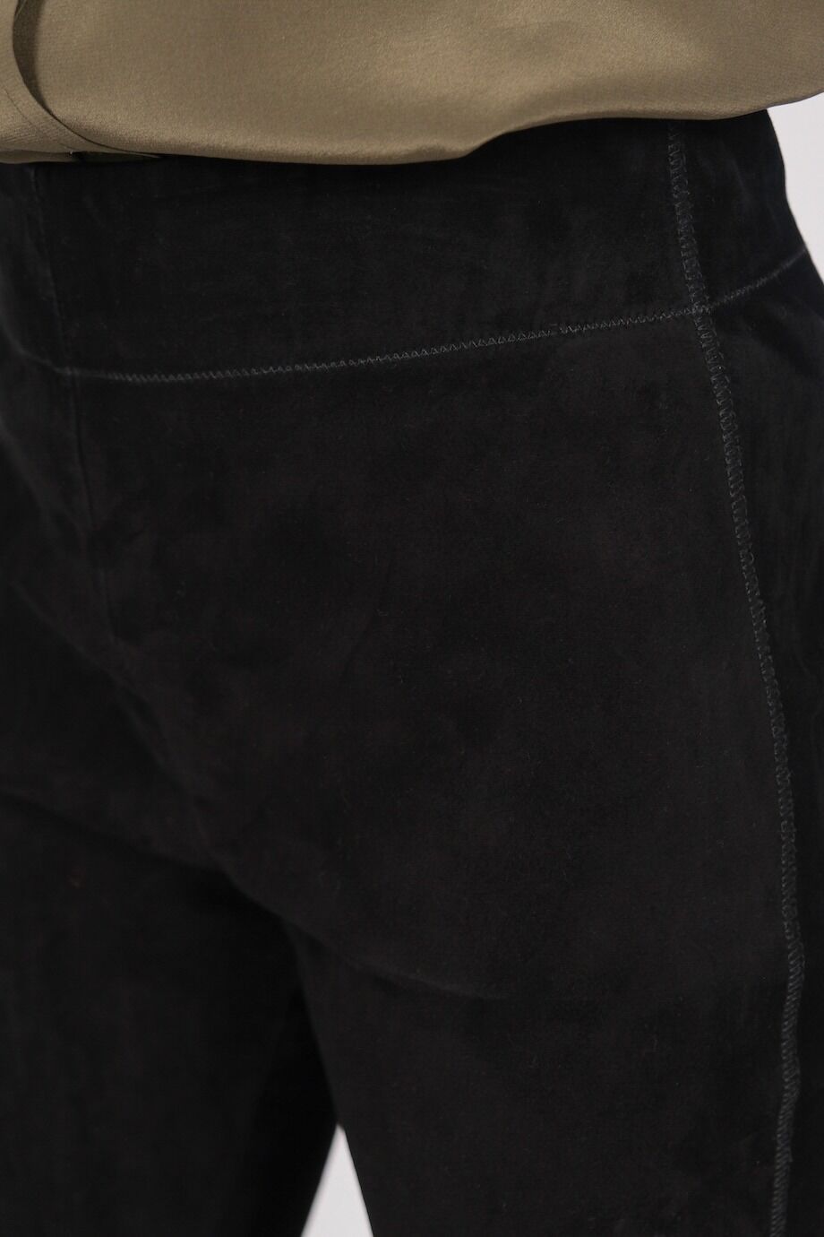 image 4 Замшевые леггинсы черного цвета