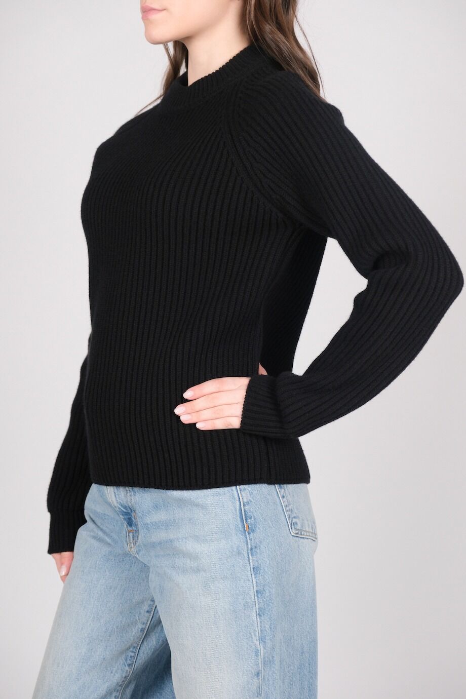 image 2 Свитер черного цвета