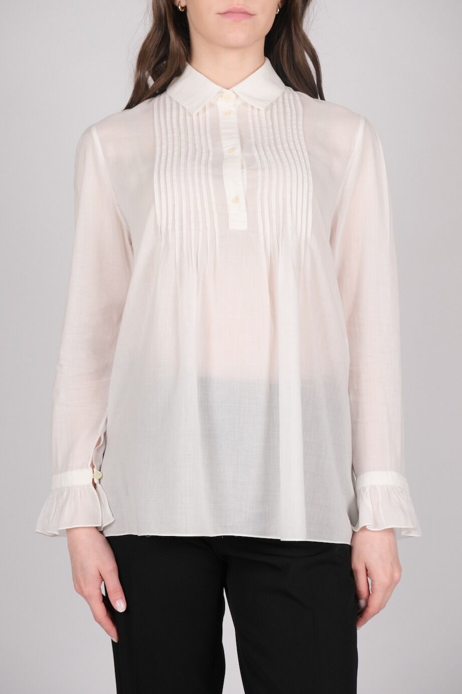 image 1 Блуза белого цвета с воланами на рукавах