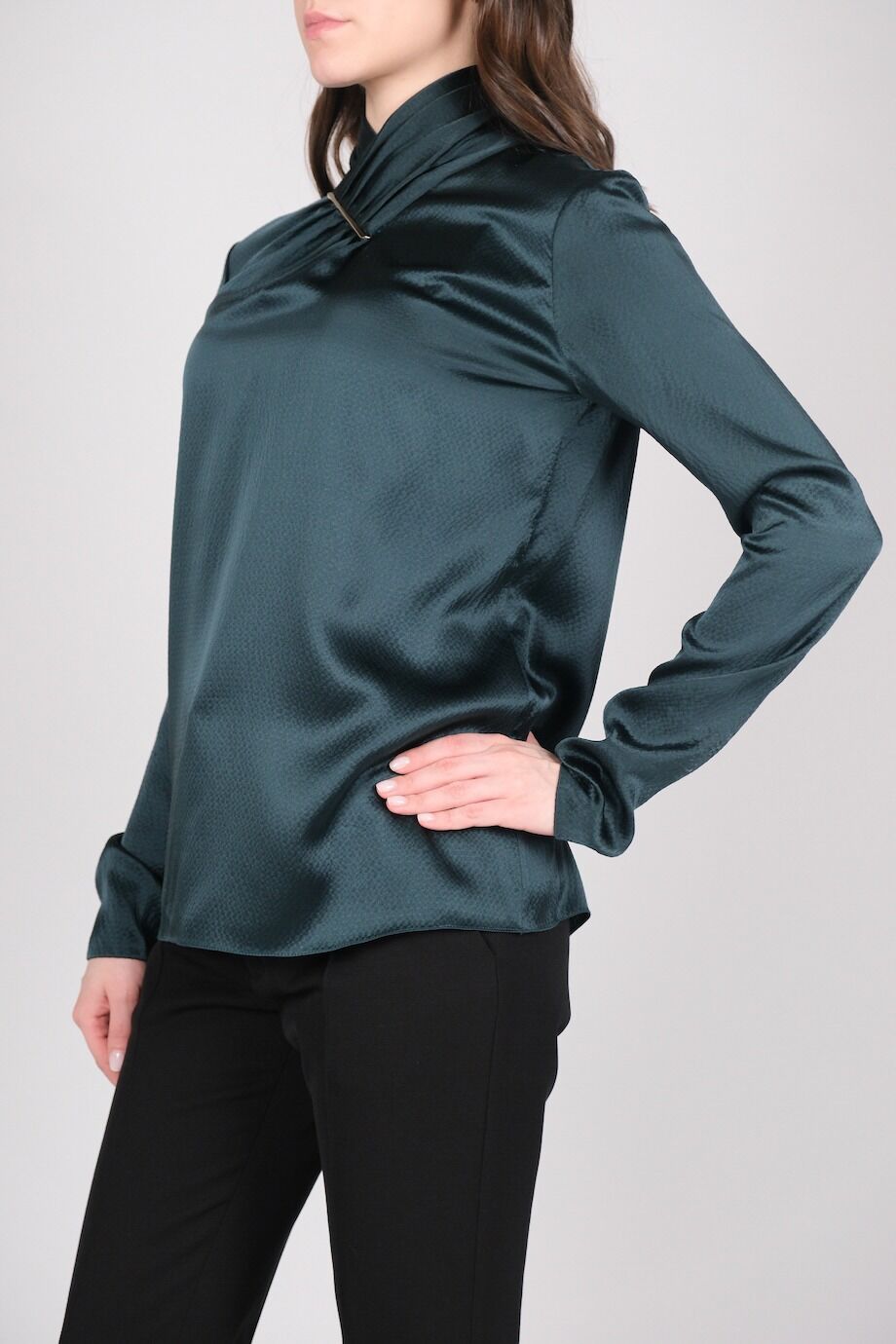 image 2 Шелковая блуза темно-изумрудного цвета