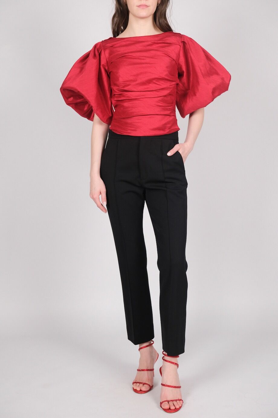 image 1 Топ красного цвета из тафты с рукавами-буффами