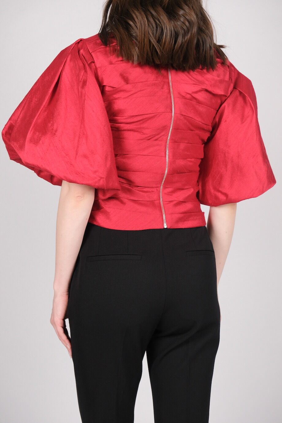 image 5 Топ красного цвета из тафты с рукавами-буффами