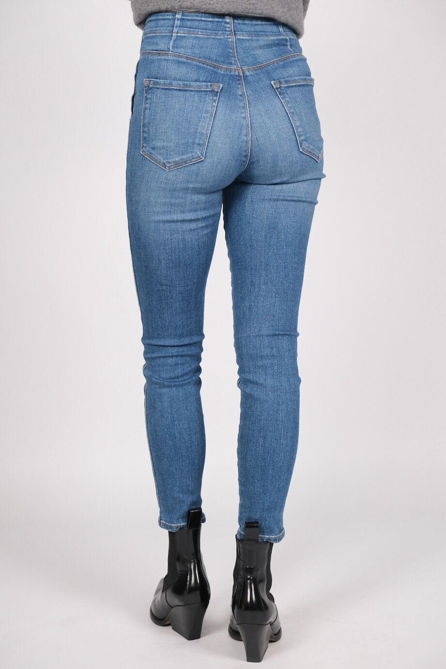 image 5 Джинсы-скинни синего цвета на болтах