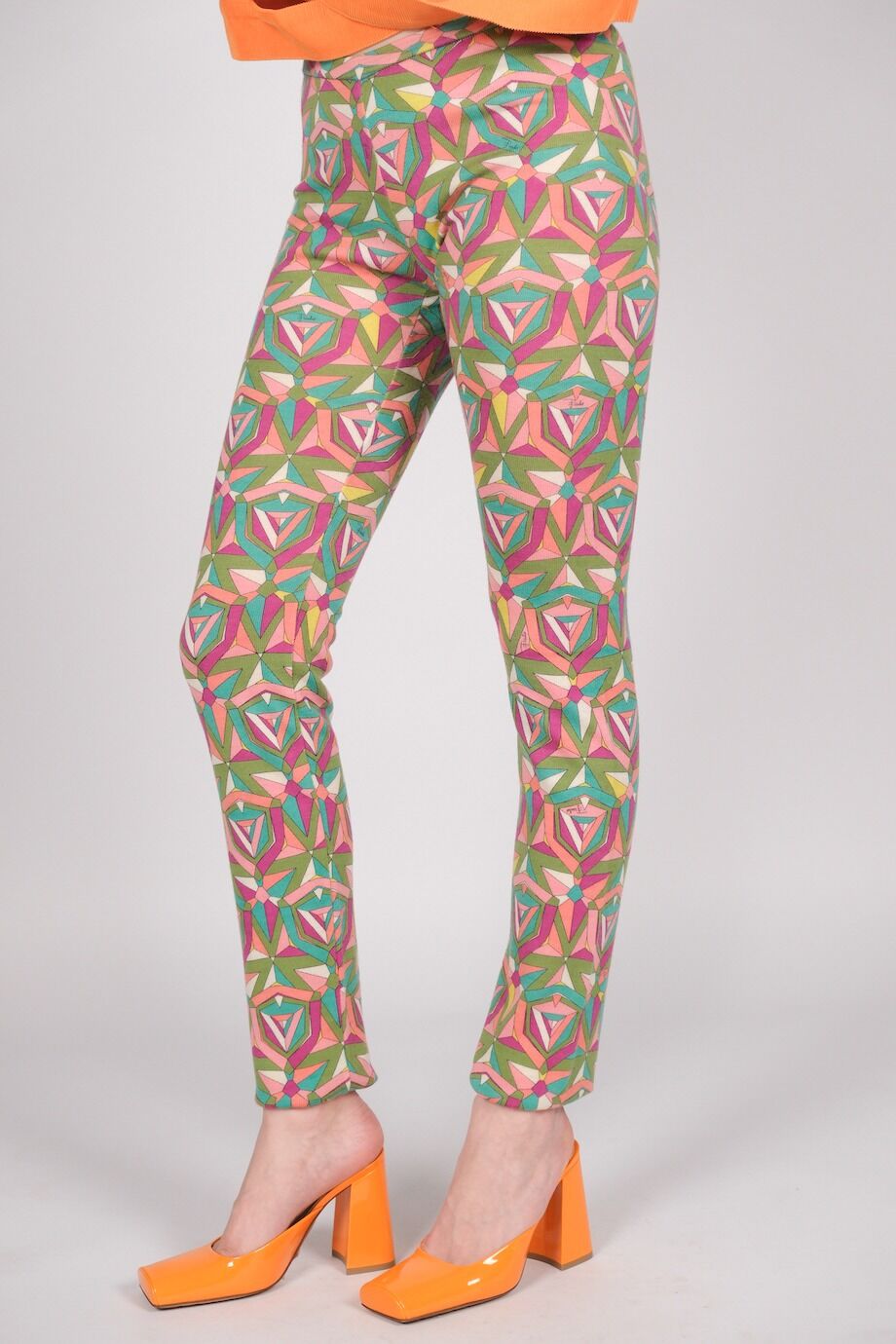 image 5 Леггинсы с ярким принтом