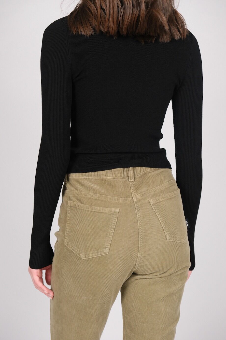 image 3 Лонгслив черного цвета с металлическим лого