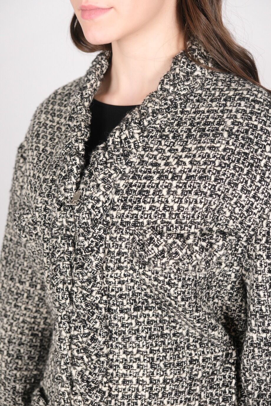 image 4 Твидовая куртка с накладными карманами и кулиской