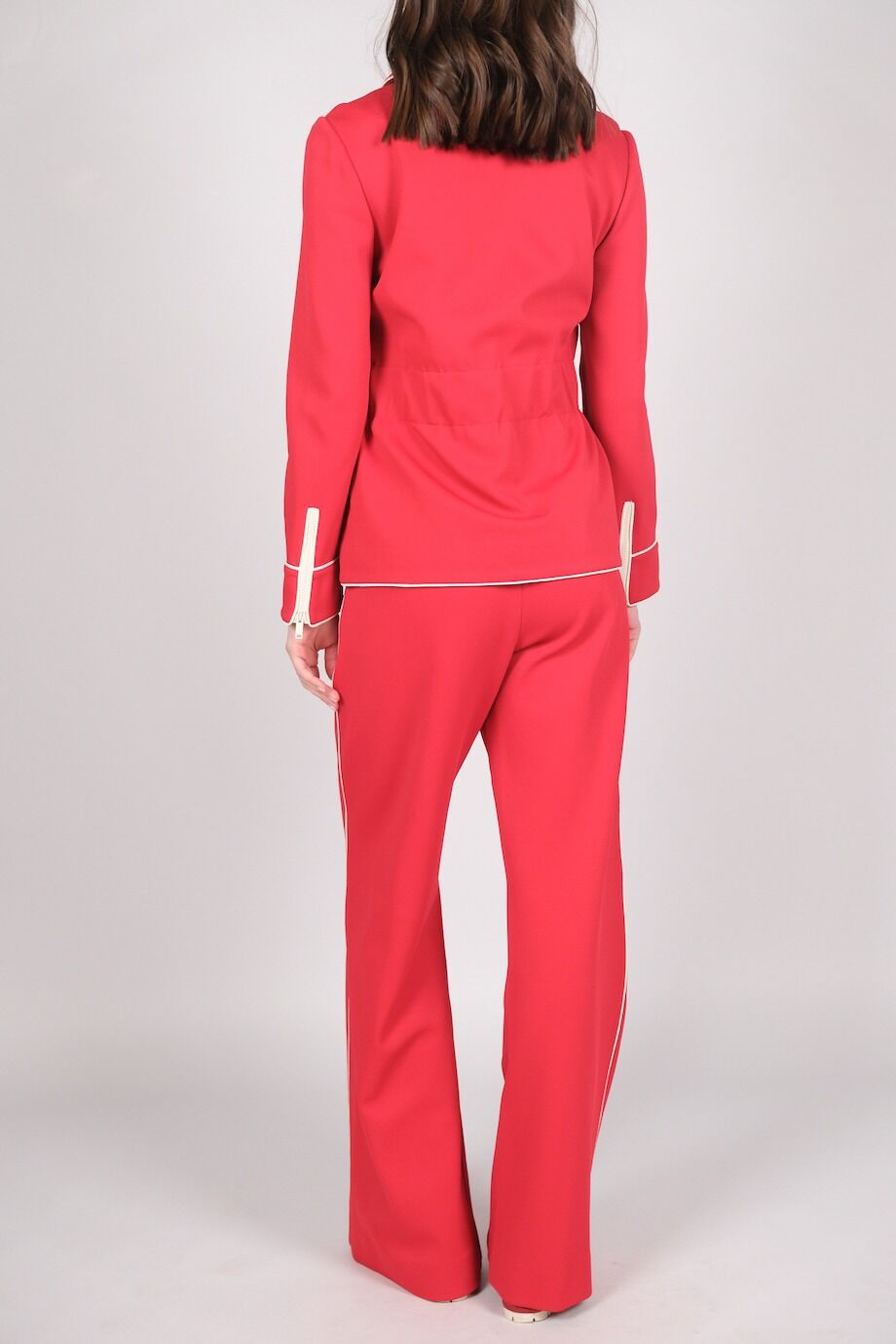 image 3 Брючный костюм красного цвета