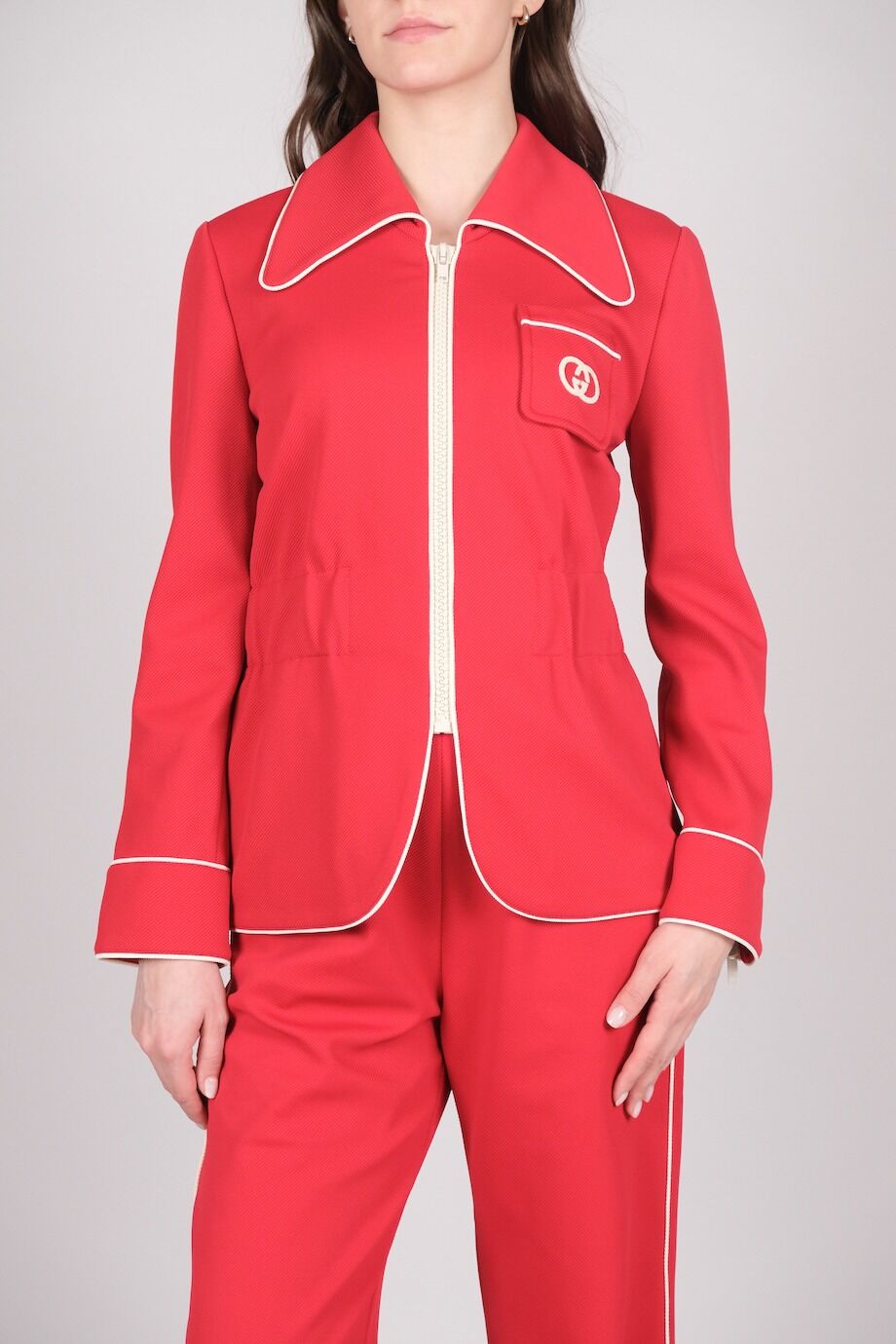 image 4 Брючный костюм красного цвета