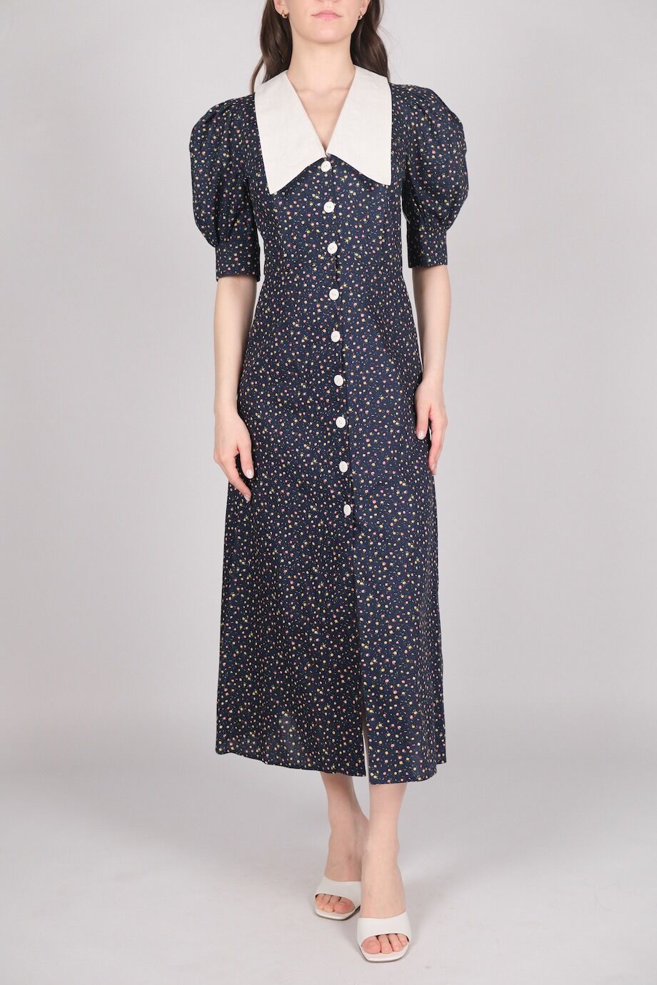 image 1 Платье темно-синего цвета в мелкий цветочек с белым воротничком
