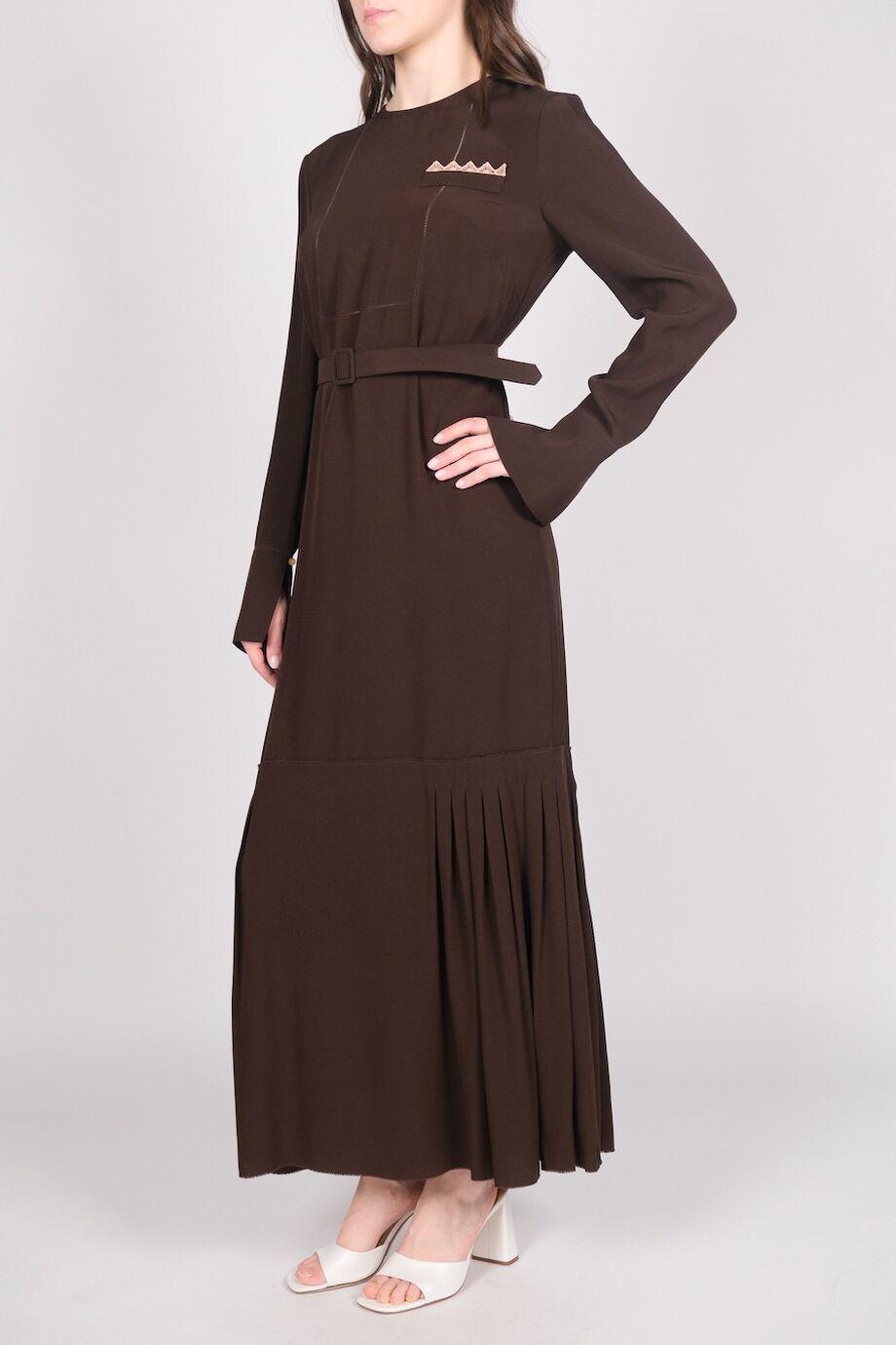 image 2 Платье коричневого цвета с поясом