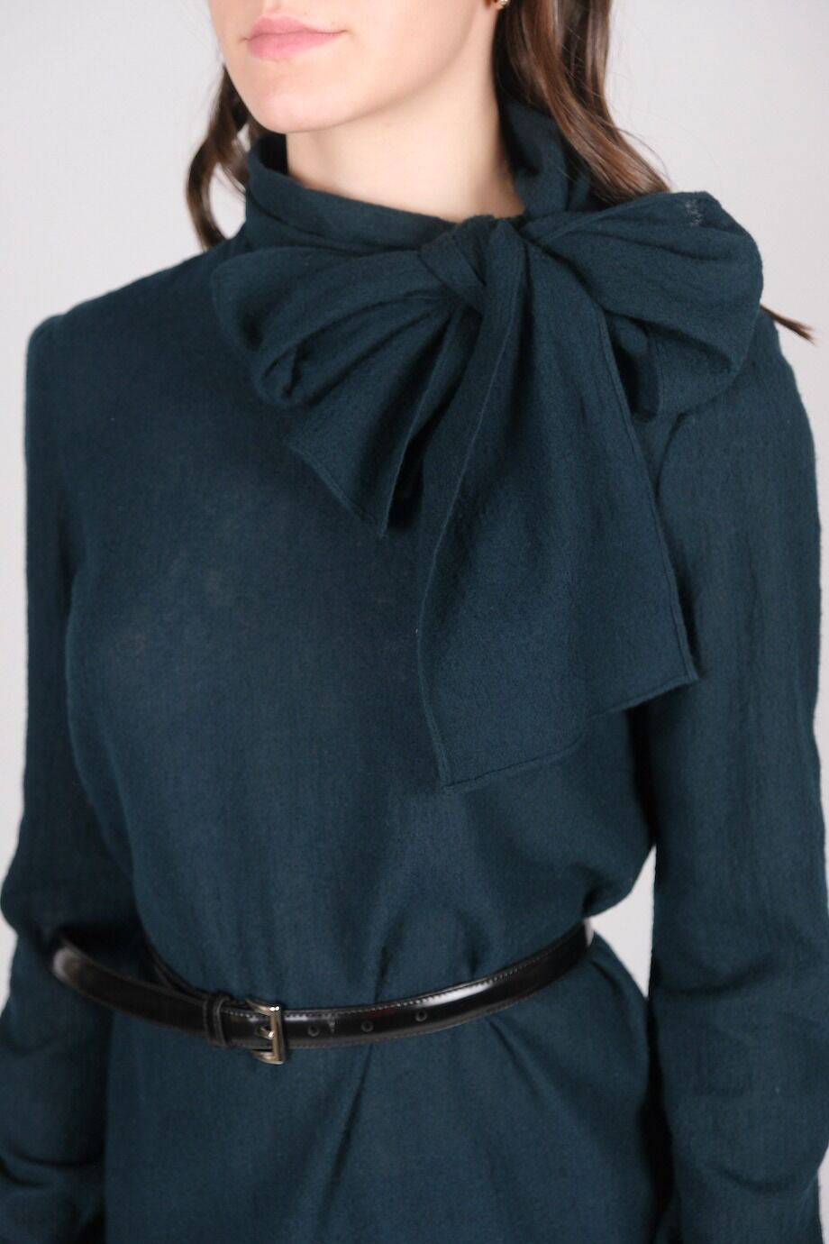 image 4 Платье изумрудного цвета с поясом