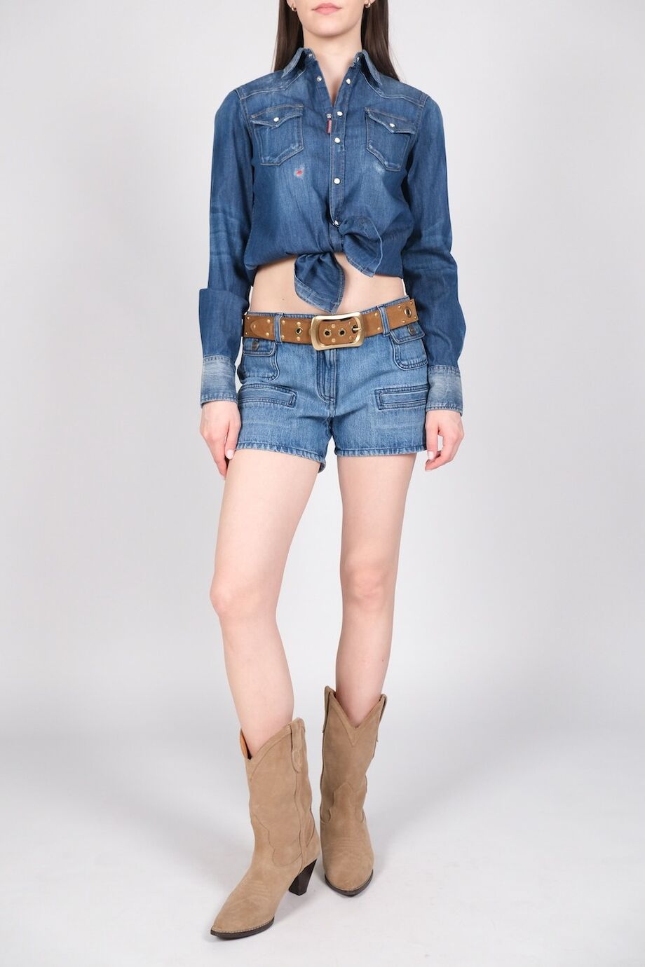 image 2 Шорты джинсовые голубого цвета с накладными карманами