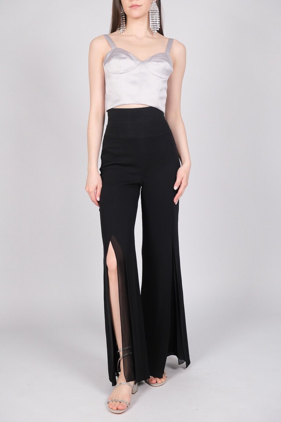 image 1 Шёлковые брюки-клёш черного цвета с разрезами спереди