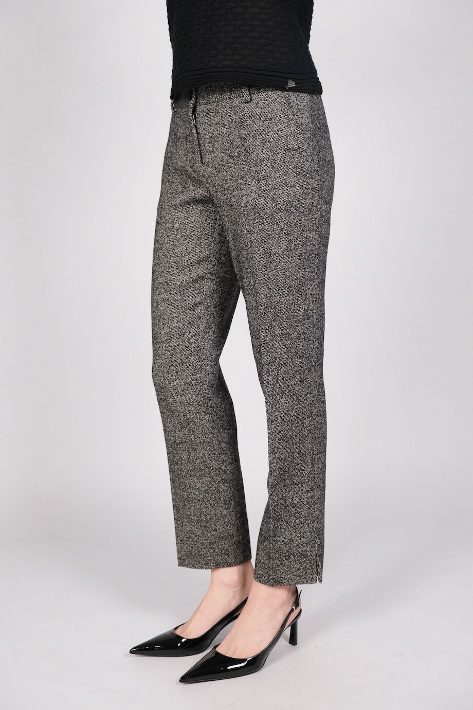 image 3 Брюки из фактурной ткани