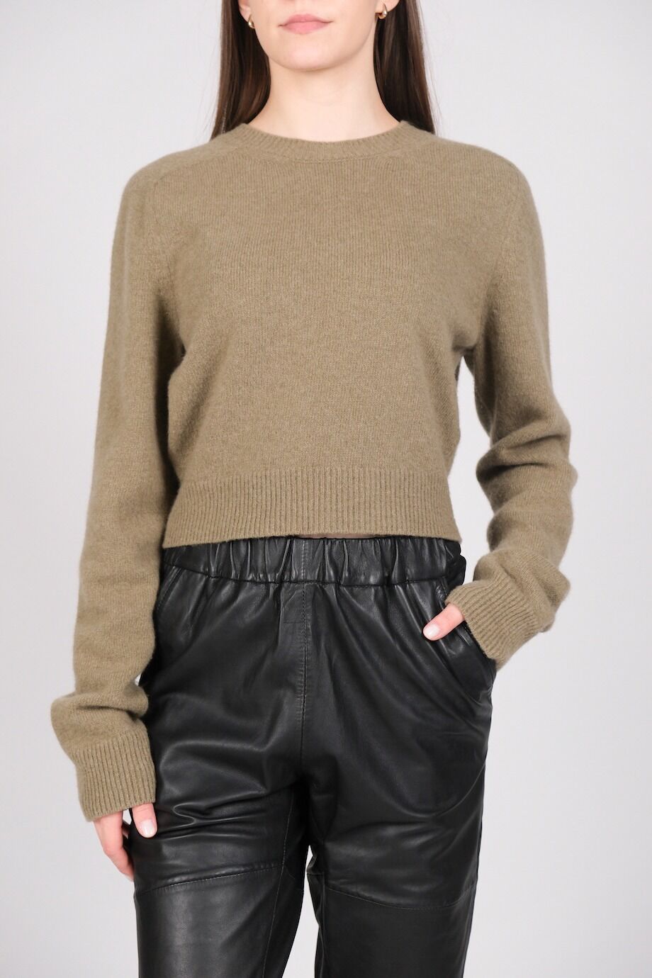 image 1 Укороченный свитер цвета хаки