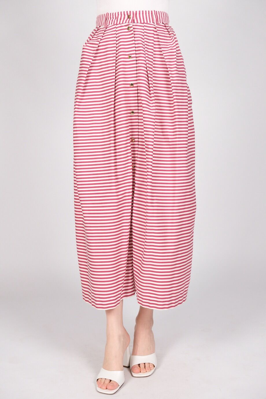 image 2 Юбка в красную полоску с золотистыми пуговицами