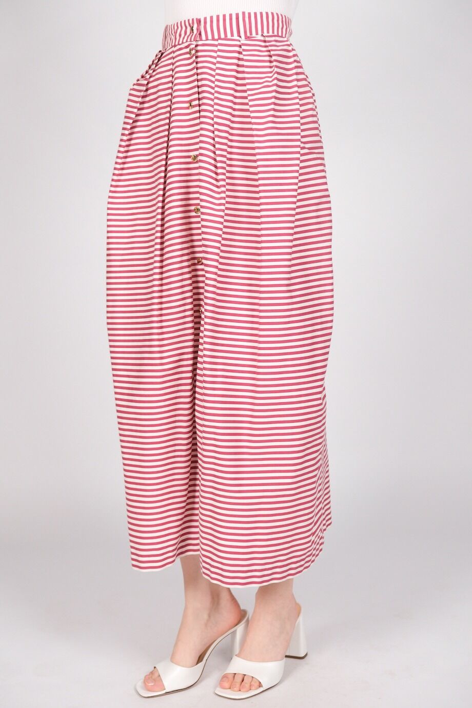 image 3 Юбка в красную полоску с золотистыми пуговицами