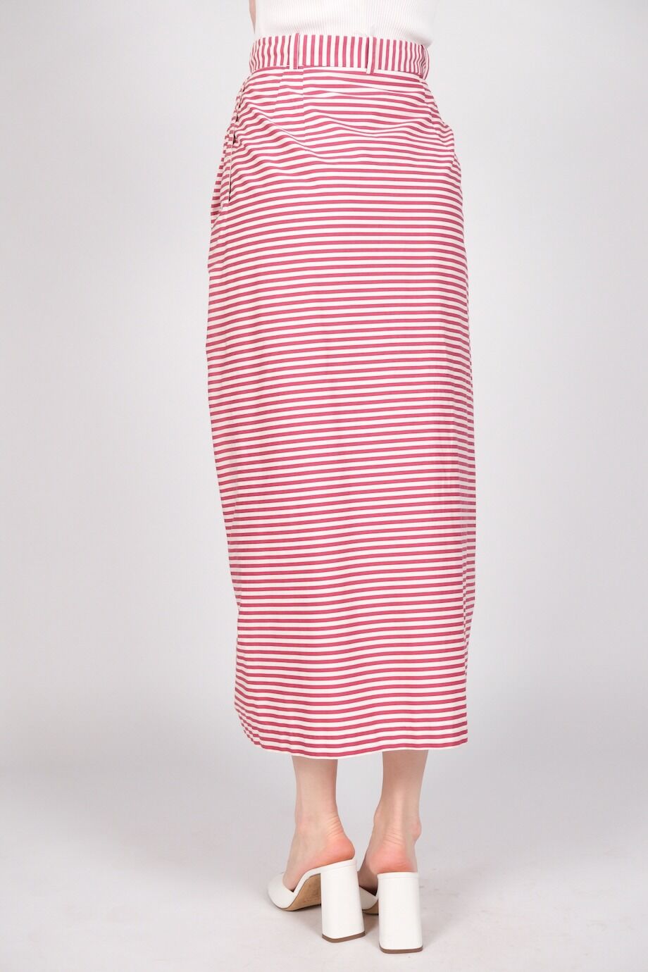 image 5 Юбка в красную полоску с золотистыми пуговицами